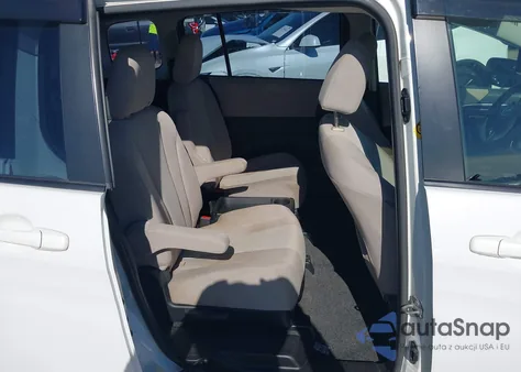 2014 Mazda Mazda5 Sport z USA, uszkodzony, nr VIN JM1CW2BL7E0166943